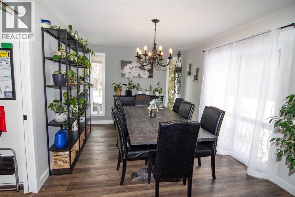 33233 Range Road 284, Rural Mountain View County, Alberta  T4H 1P2 - Photo 15 - A2299245