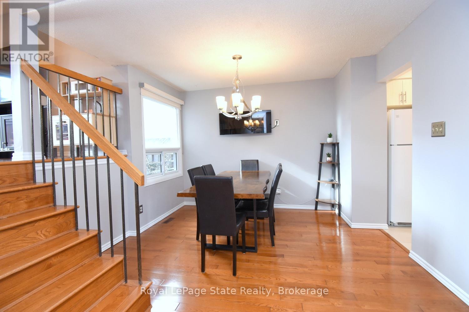 102 Elderwood Place, Brampton, Ontario  L6V 3N3 - Photo 7 - W12870980