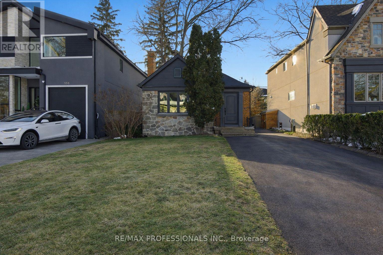 168 THE KINGSWAY, Toronto, Ontario