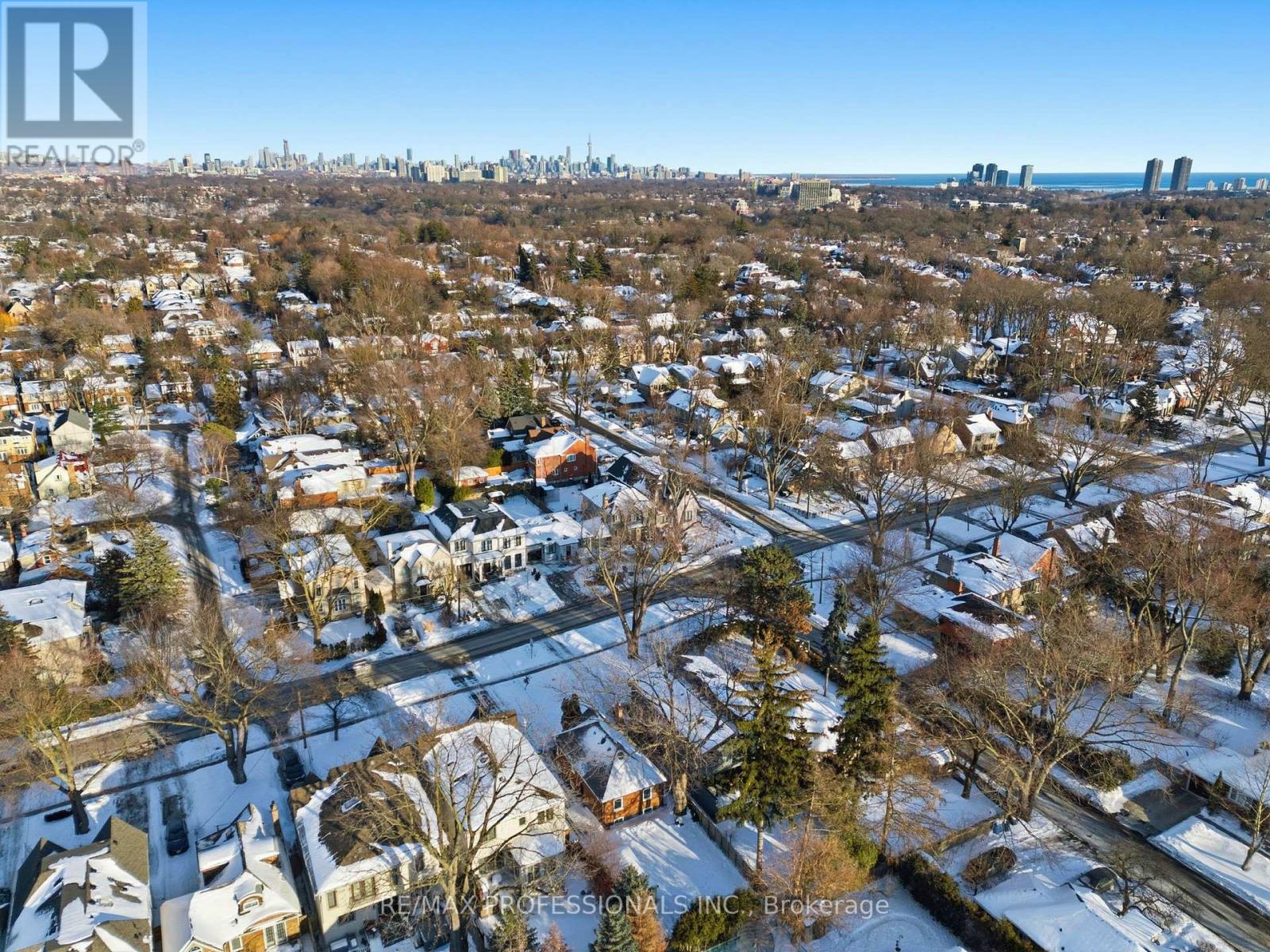 168 The Kingsway, Toronto, Ontario  M8X 2V6 - Photo 48 - W12972850