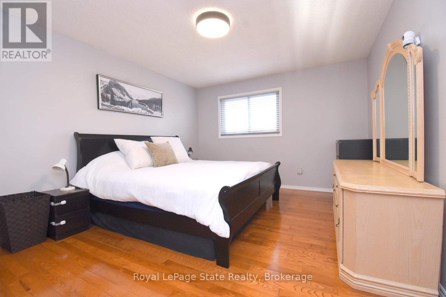 102 Elderwood Place, Brampton, Ontario  L6V 3N3 - Photo 18 - W12870980