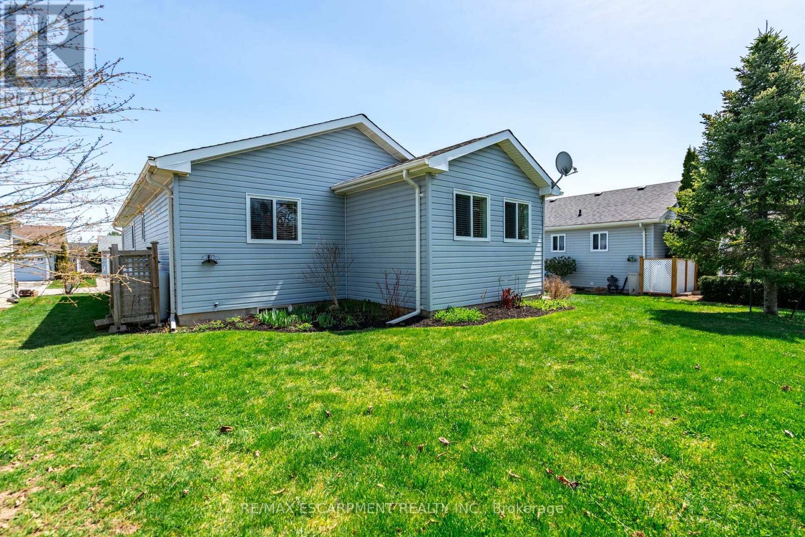 136 Glenariff Drive, Hamilton, Ontario  L8B 1A5 - Photo 36 - X12972978