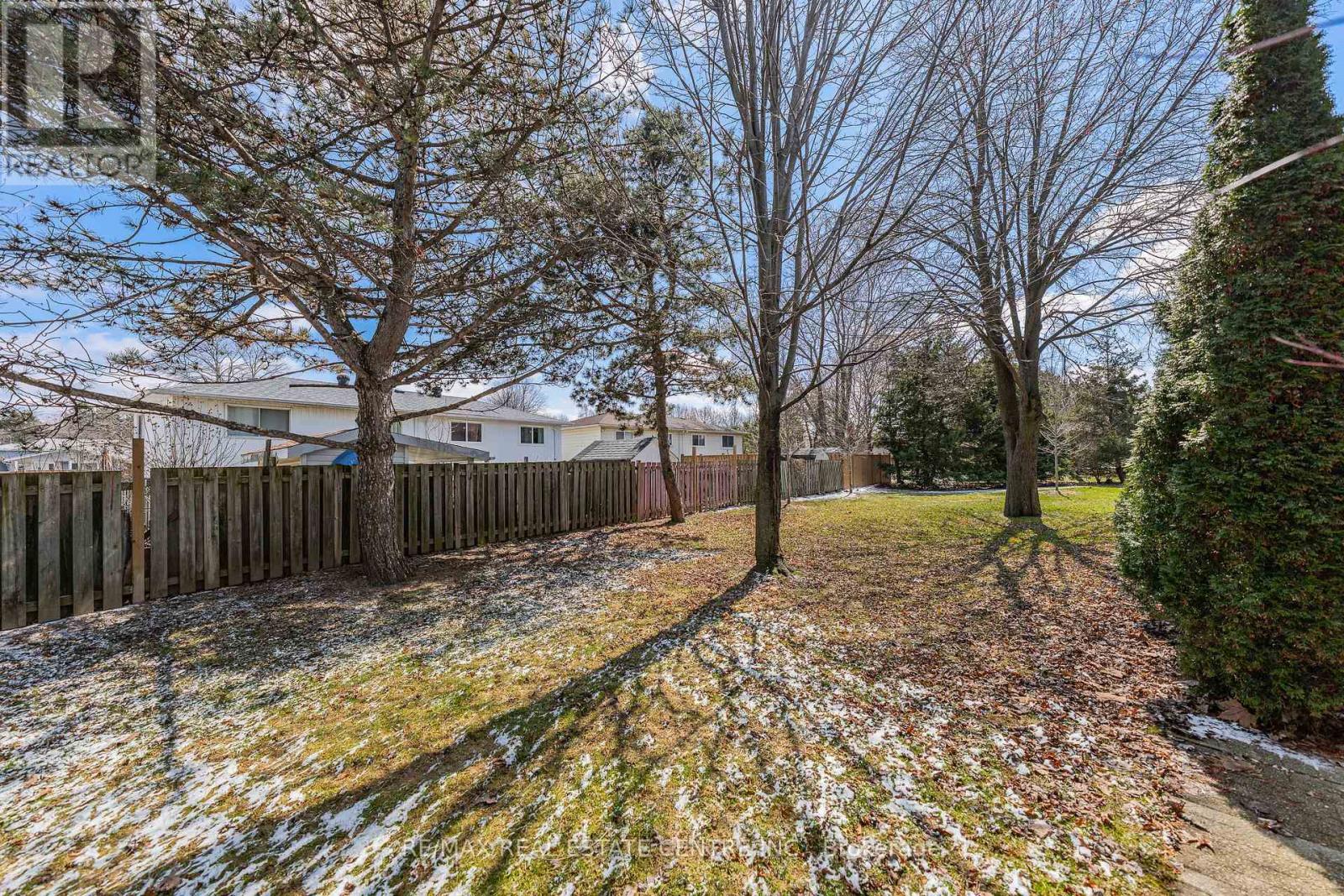 20 - 375 Kingscourt Drive, Waterloo, Ontario  N2K 3N7 - Photo 22 - X12973016