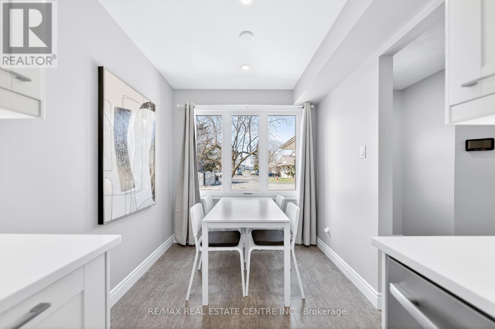 20 - 375 Kingscourt Drive, Waterloo, Ontario  N2K 3N7 - Photo 5 - X12973016