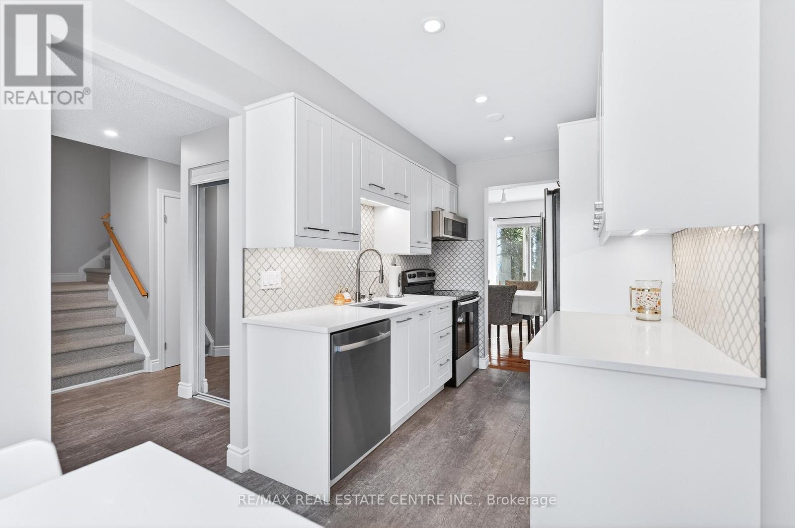 20 - 375 Kingscourt Drive, Waterloo, Ontario  N2K 3N7 - Photo 6 - X12973016