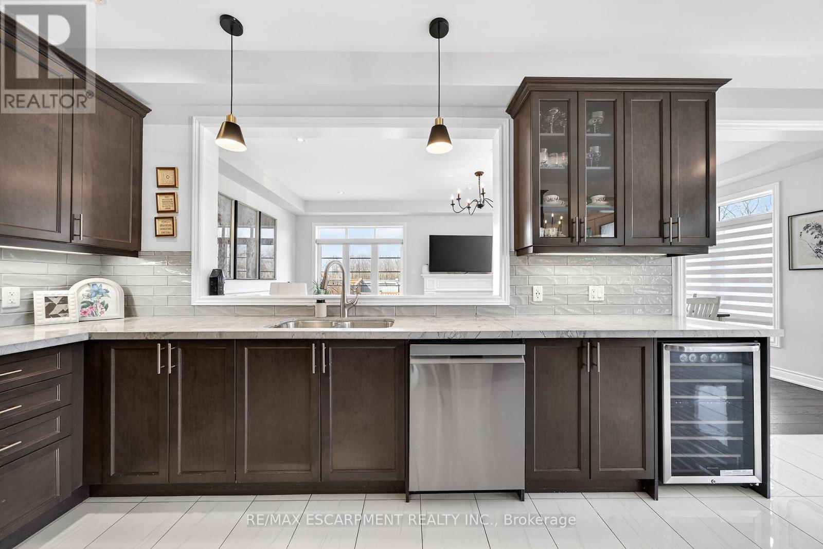 140 Robertson Road, Hamilton, Ontario  L9K 0J7 - Photo 14 - X12973044