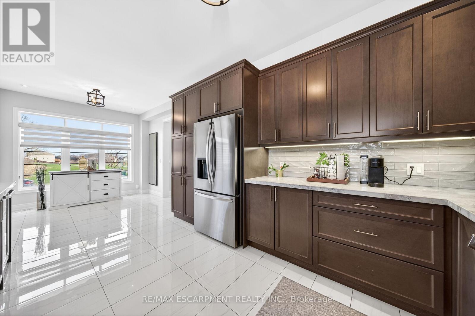 140 Robertson Road, Hamilton, Ontario  L9K 0J7 - Photo 15 - X12973044