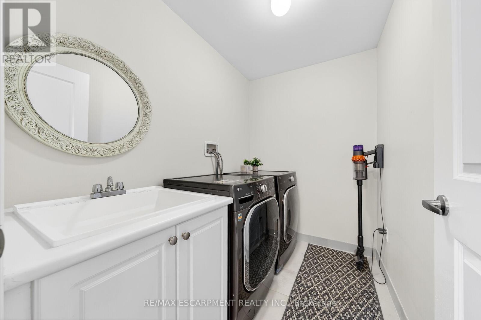 140 Robertson Road, Hamilton, Ontario  L9K 0J7 - Photo 23 - X12973044