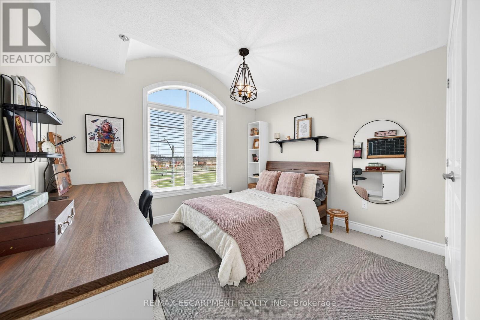 140 Robertson Road, Hamilton, Ontario  L9K 0J7 - Photo 25 - X12973044