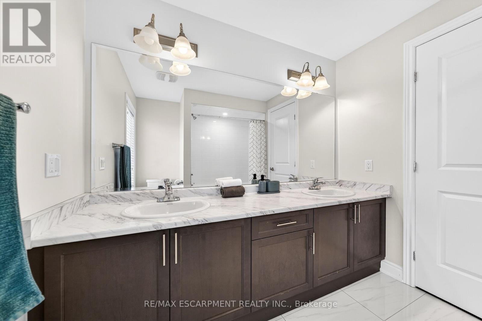 140 Robertson Road, Hamilton, Ontario  L9K 0J7 - Photo 27 - X12973044