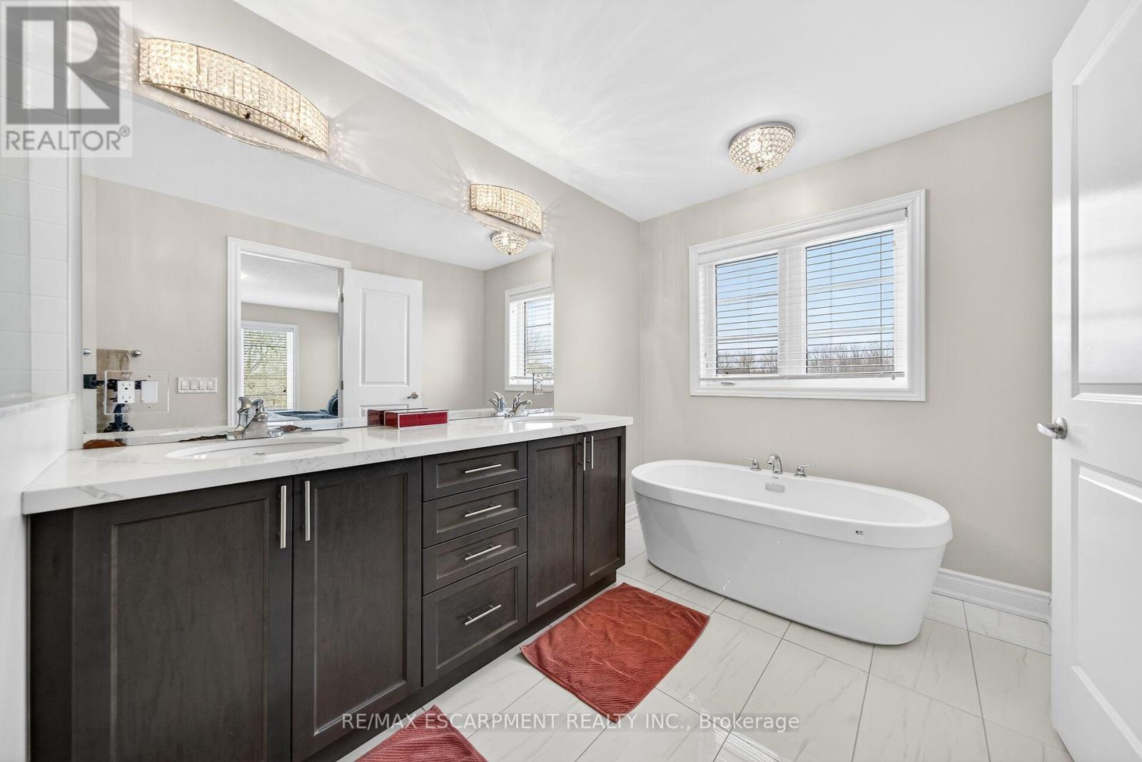 140 Robertson Road, Hamilton, Ontario  L9K 0J7 - Photo 35 - X12973044