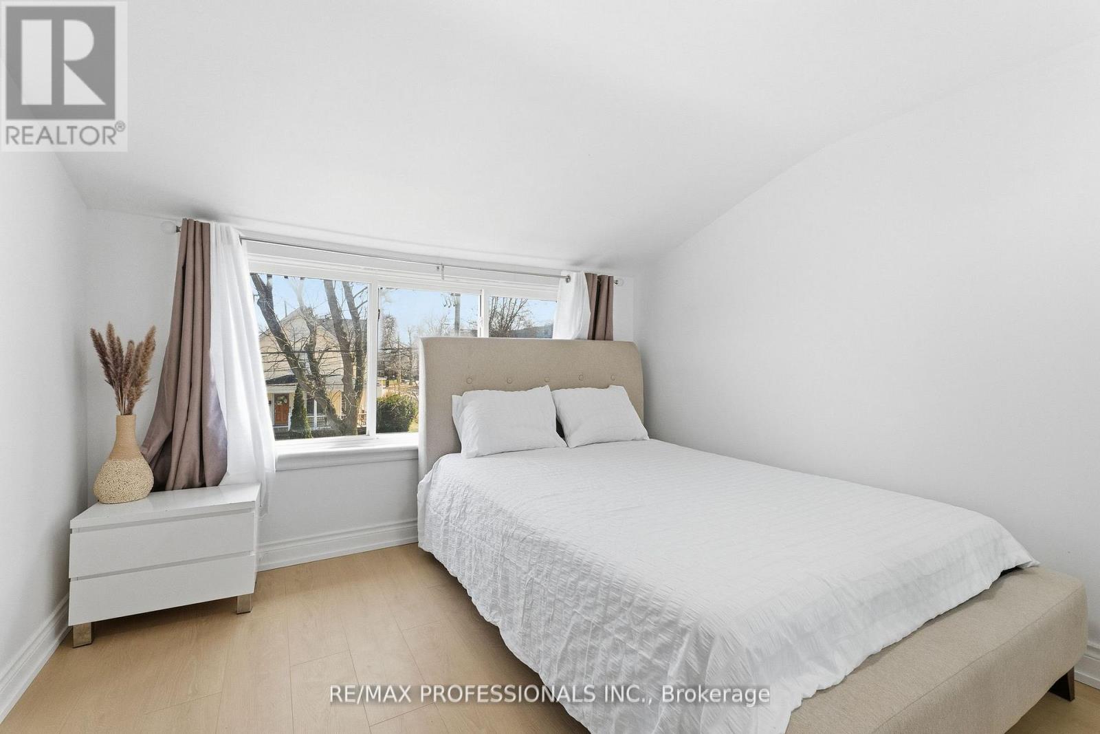 14 Kidd Avenue, Grimsby, Ontario  L3M 3S3 - Photo 20 - X12973076