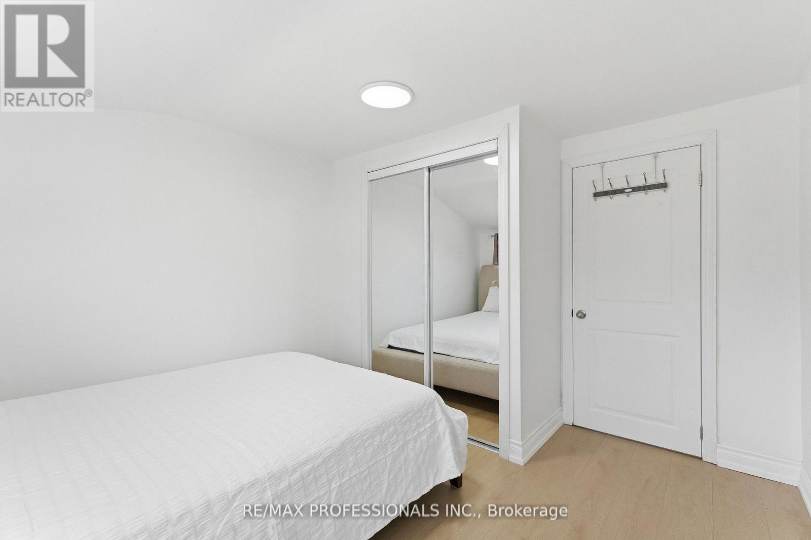 14 Kidd Avenue, Grimsby, Ontario  L3M 3S3 - Photo 25 - X12973076