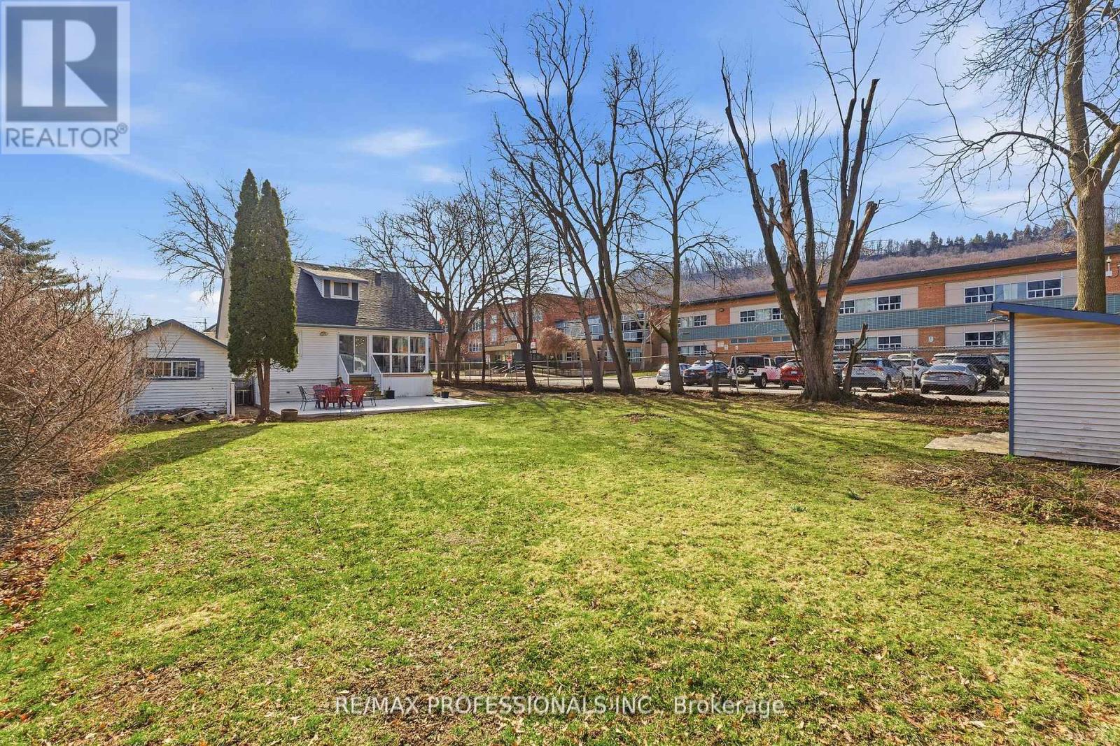 14 Kidd Avenue, Grimsby, Ontario  L3M 3S3 - Photo 31 - X12973076