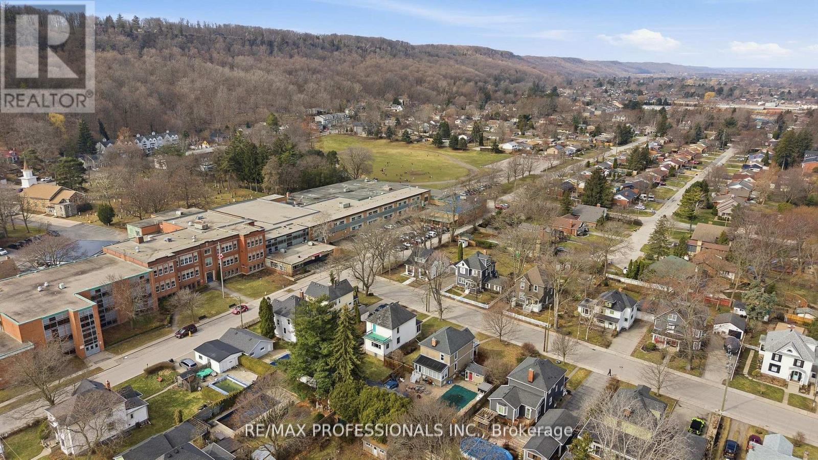 14 Kidd Avenue, Grimsby, Ontario  L3M 3S3 - Photo 39 - X12973076