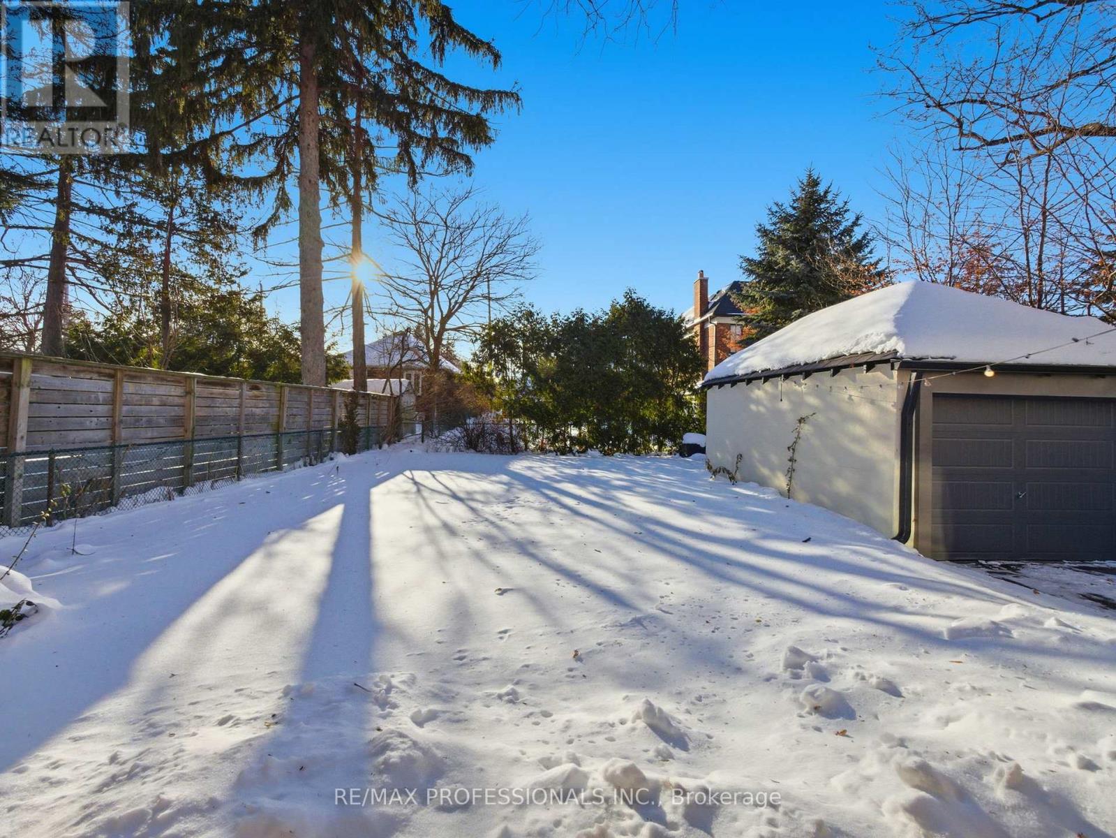 168 The Kingsway, Toronto, Ontario  M8X 2V6 - Photo 41 - W12972850