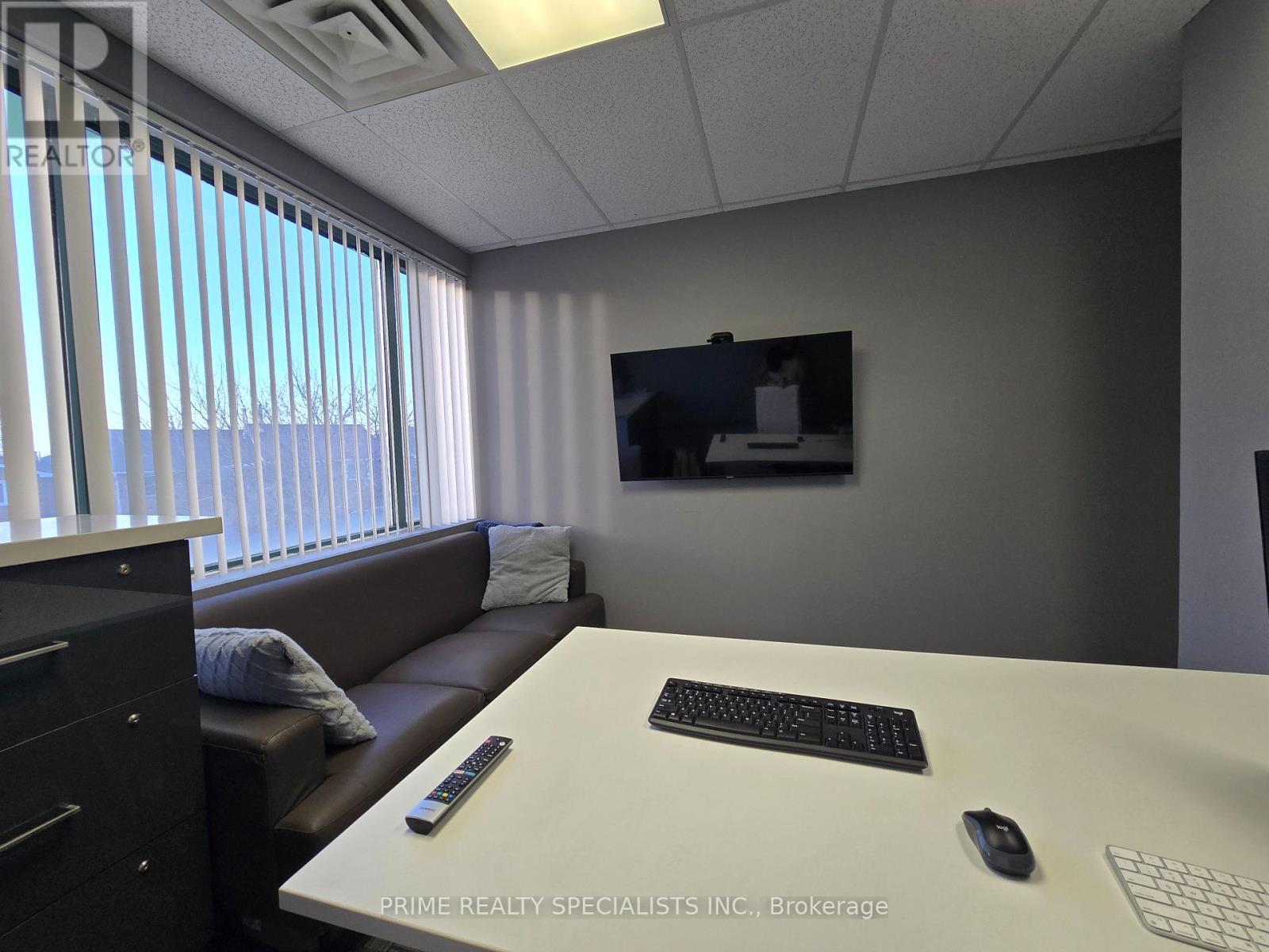 105a - 380 Bovaird Drive E, Brampton, Ontario  L6X 4N1 - Photo 9 - W12947992