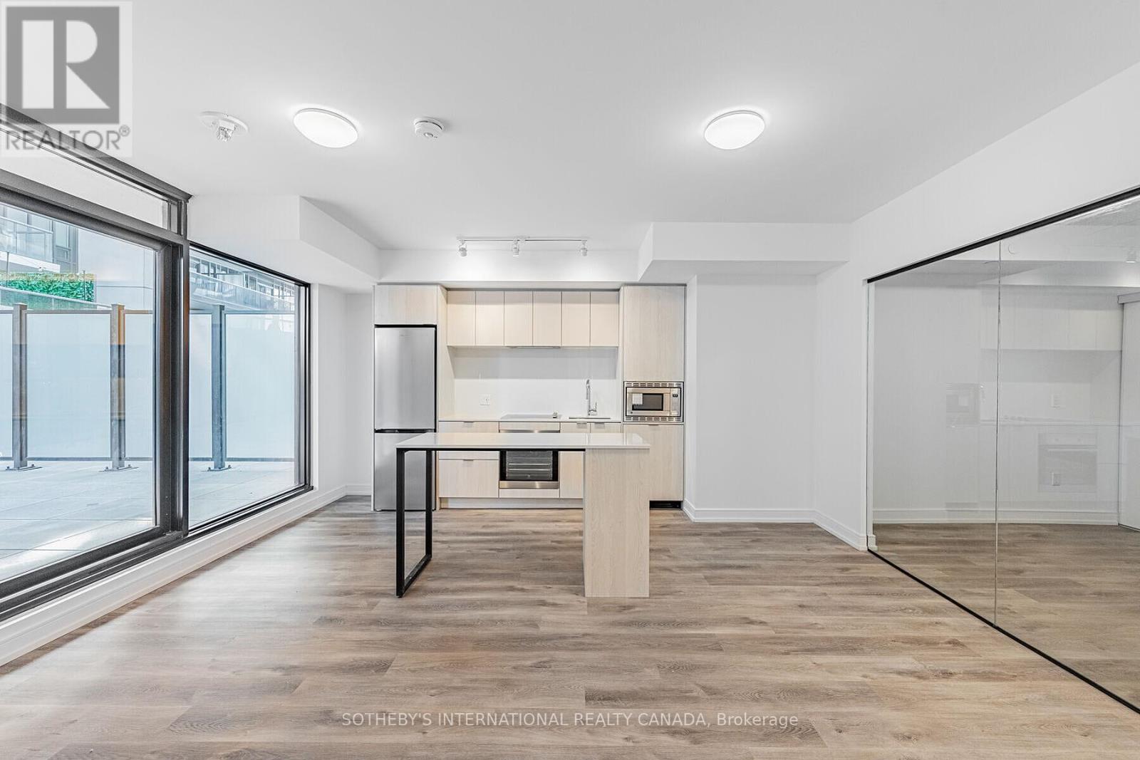 316 - 1 Jarvis Street, Hamilton, Ontario  L8R 3J2 - Photo 6 - X12973164