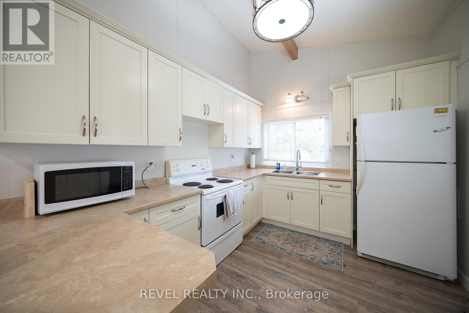 114 Hillview Crescent, Norfolk, Ontario  N0E 1T0 - Photo 10 - X12973172