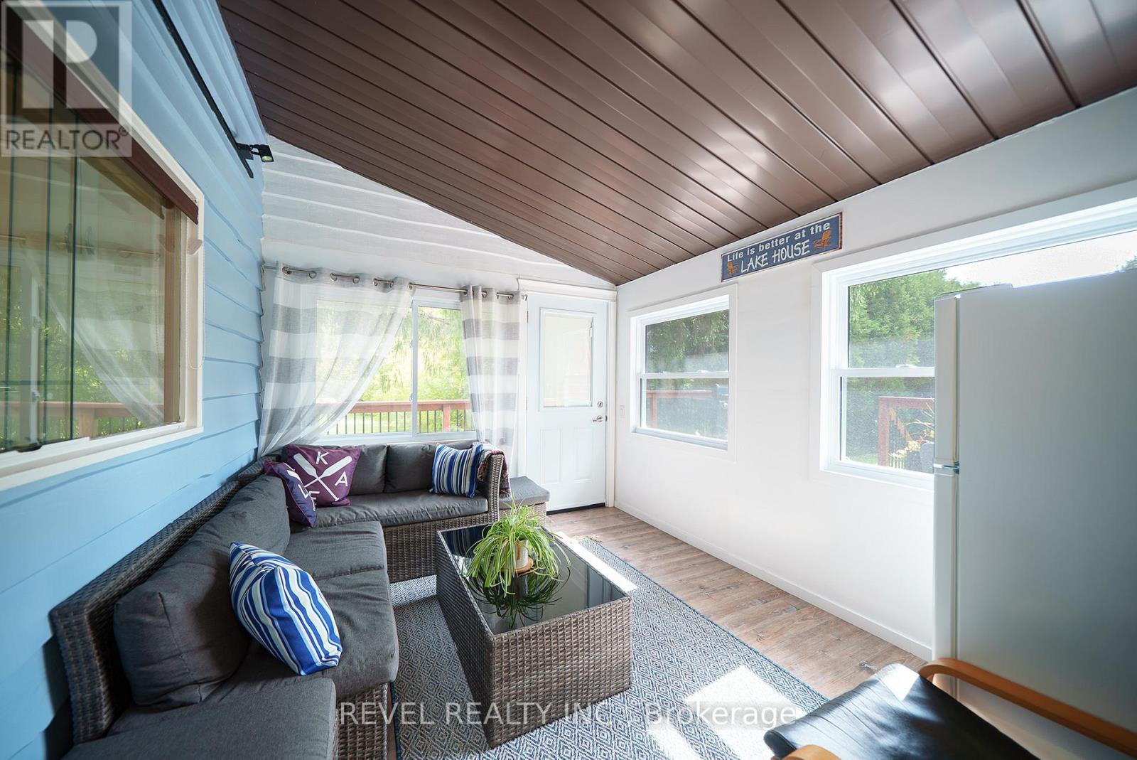 114 Hillview Crescent, Norfolk, Ontario  N0E 1T0 - Photo 15 - X12973172