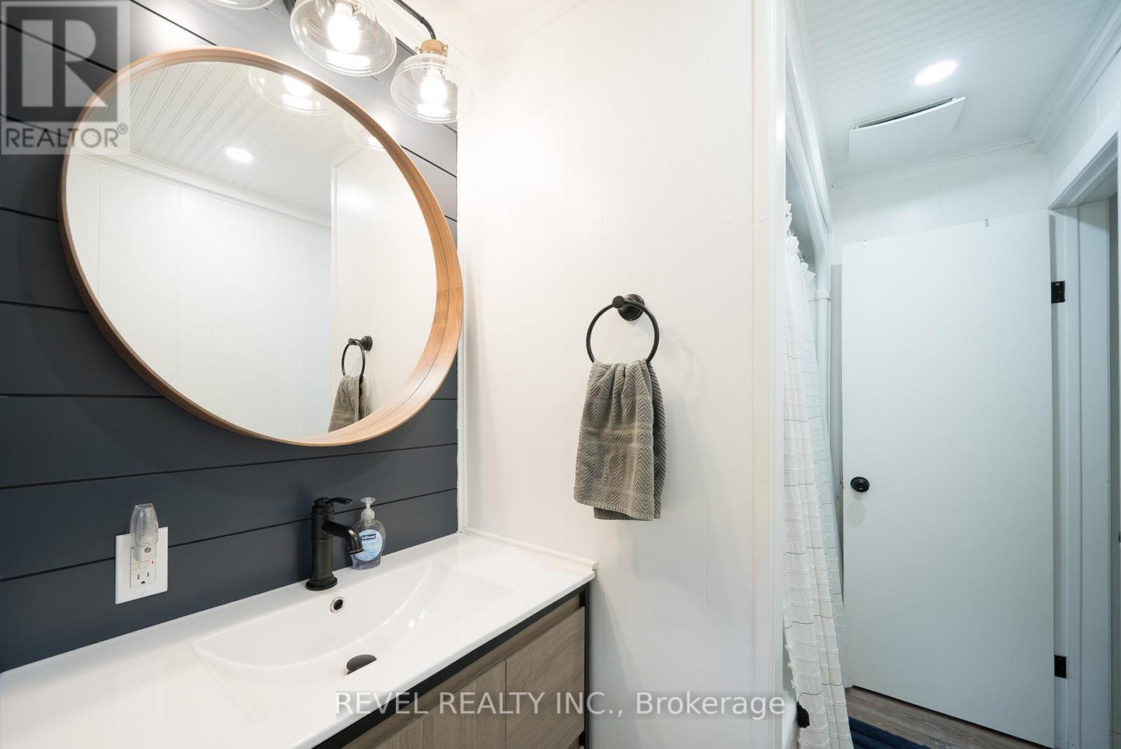 114 Hillview Crescent, Norfolk, Ontario  N0E 1T0 - Photo 25 - X12973172