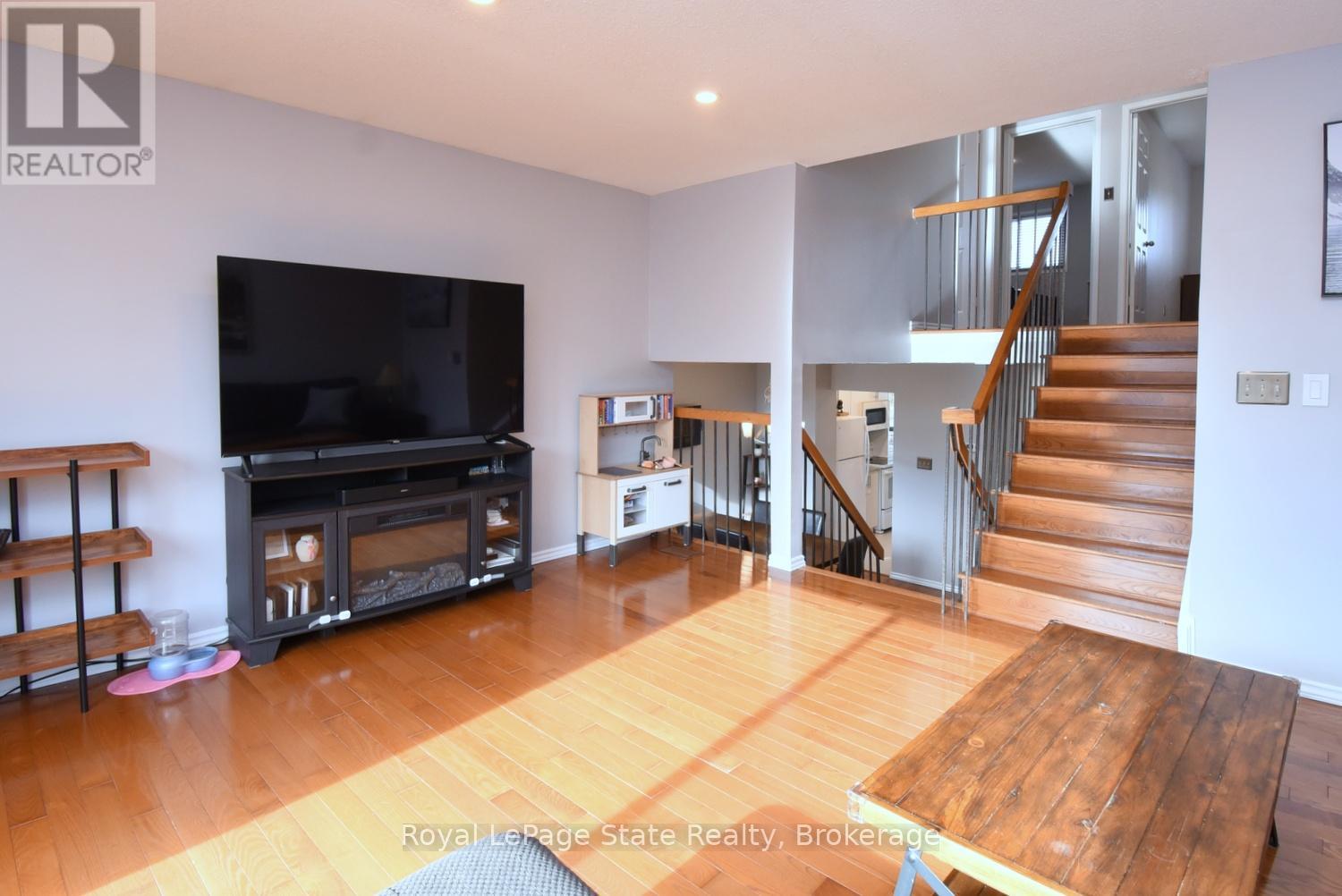 102 Elderwood Place, Brampton, Ontario  L6V 3N3 - Photo 12 - W12870980