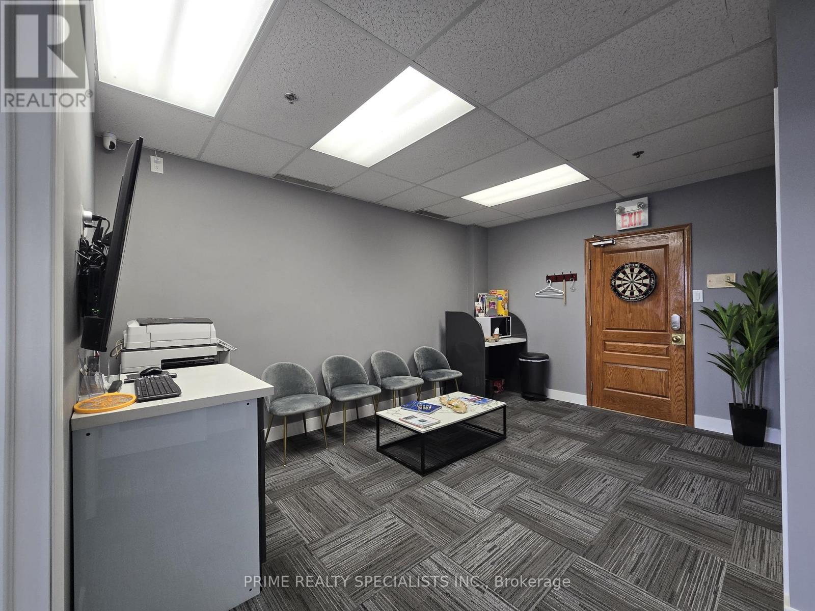 105a - 380 Bovaird Drive E, Brampton, Ontario  L6X 4N1 - Photo 4 - W12947992