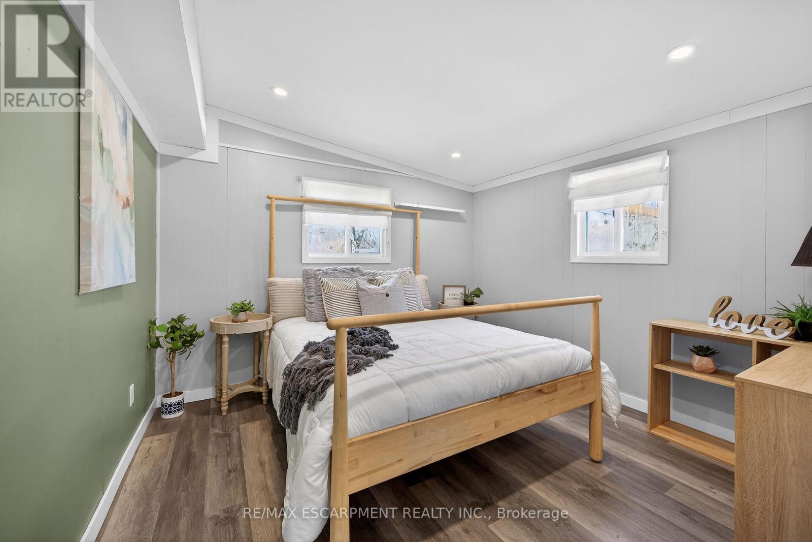 16 Swallow Lane, Haldimand, Ontario  N0A 1P0 - Photo 24 - X12933256