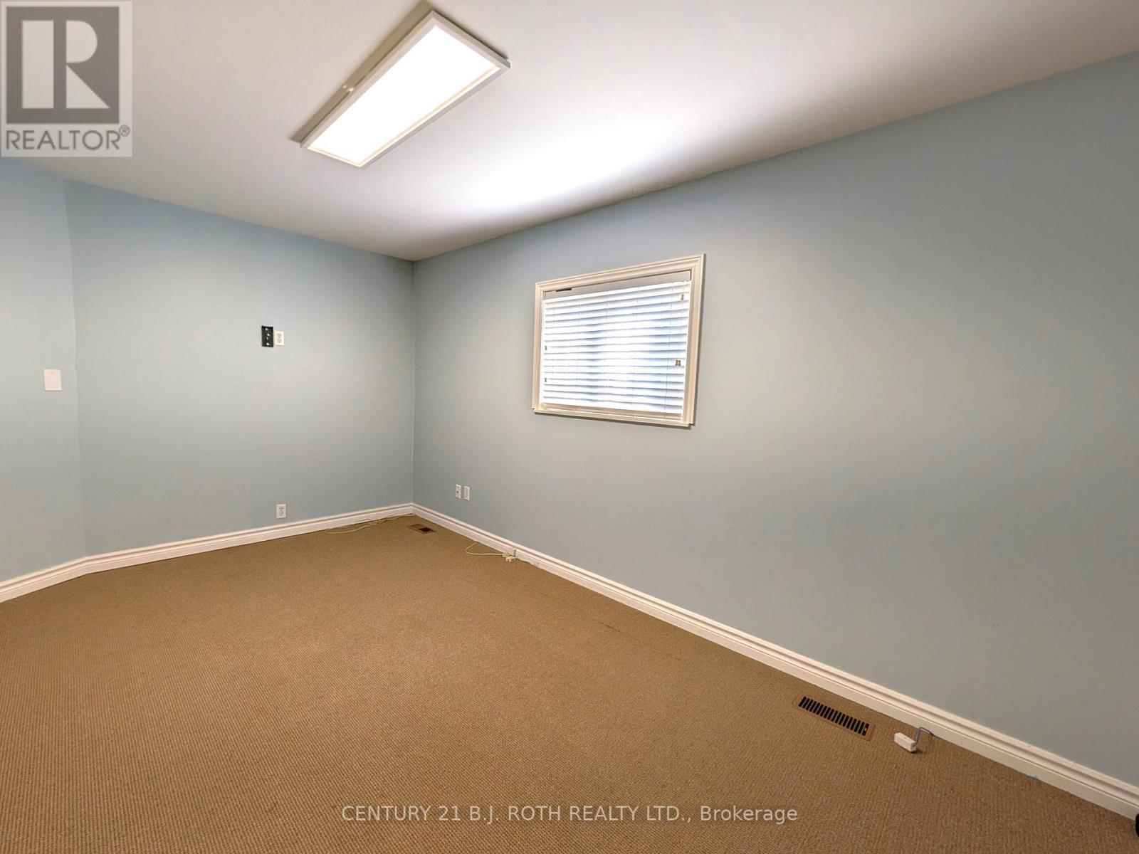 888 Innisfil Beach Road, Innisfil, Ontario  L9S 2C2 - Photo 38 - N12964854