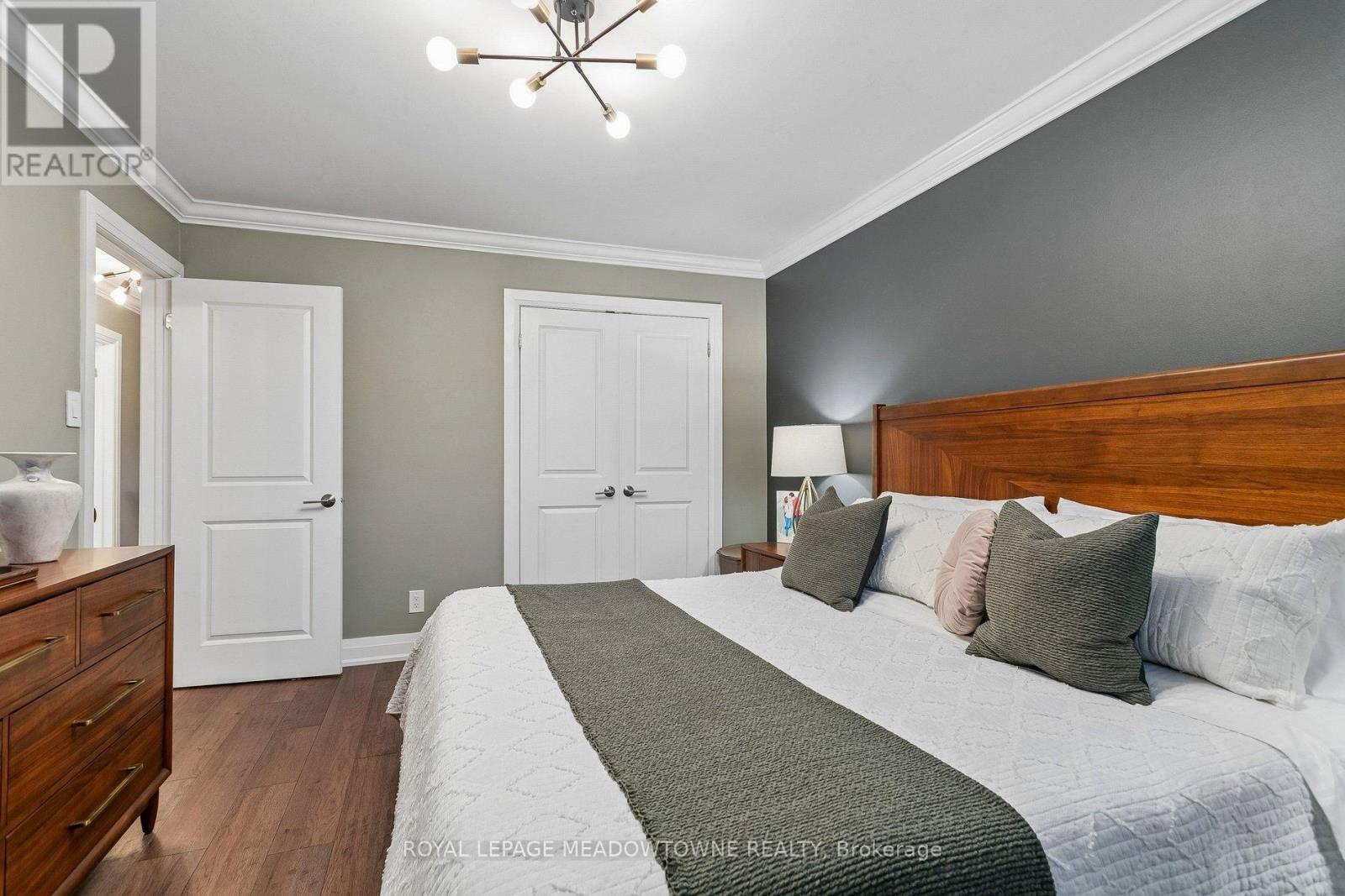 1990 Silverberry Crescent S, Mississauga, Ontario L5J 1C9 - Photo 30 - W12965762