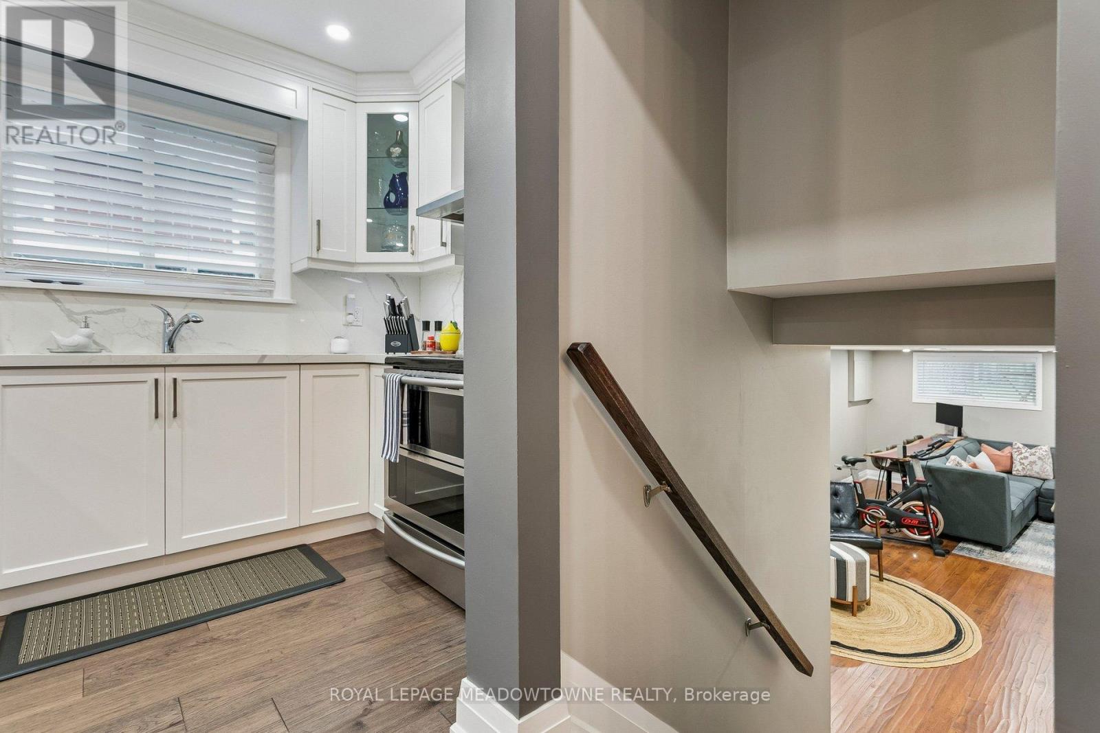 1990 Silverberry Crescent S, Mississauga, Ontario L5J 1C9 - Photo 33 - W12965762