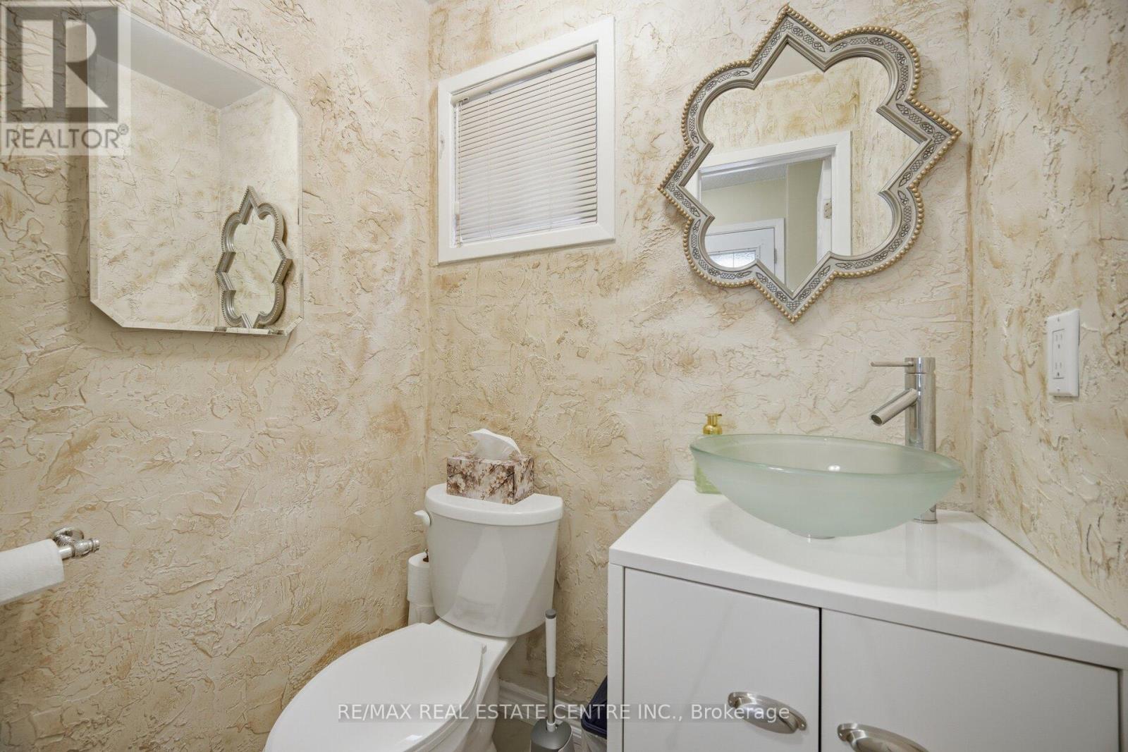 11 Sheringham Street, Brampton, Ontario  L6Z 2P5 - Photo 19 - W12967722