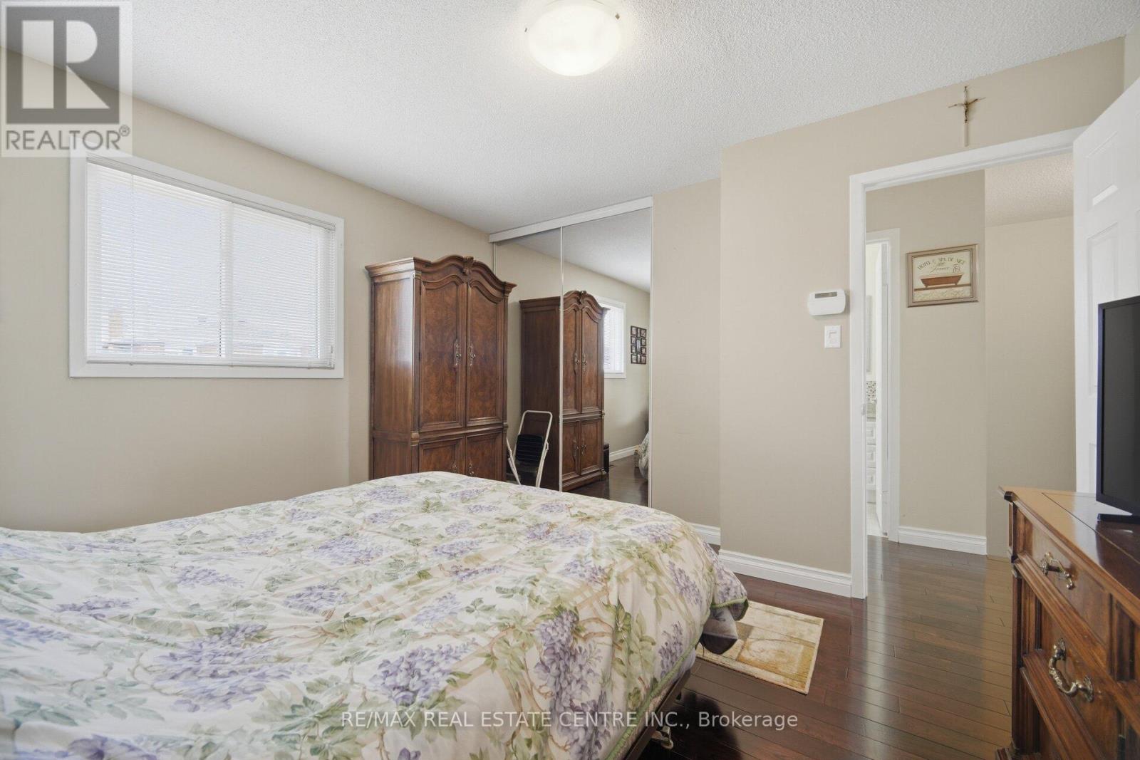 11 Sheringham Street, Brampton, Ontario  L6Z 2P5 - Photo 22 - W12967722