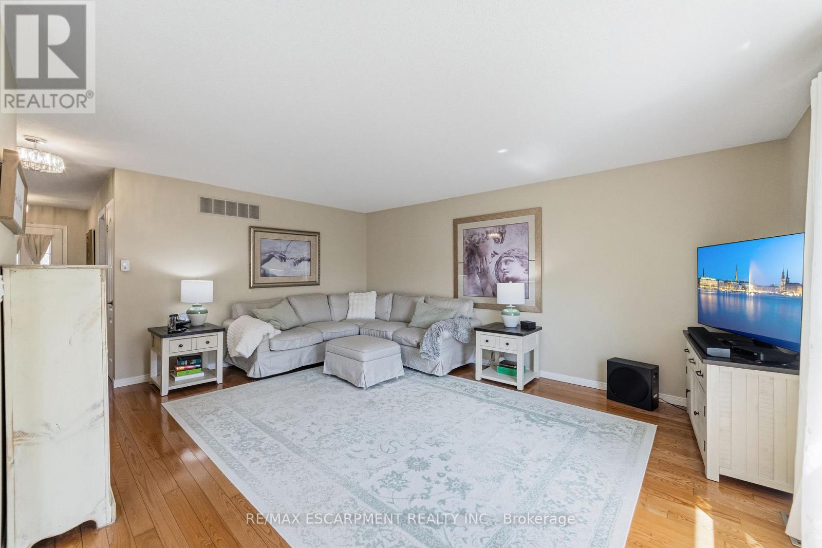 6 - 24 Kenyon Crescent, Grimsby, Ontario  L3M 5S4 - Photo 11 - X12966692