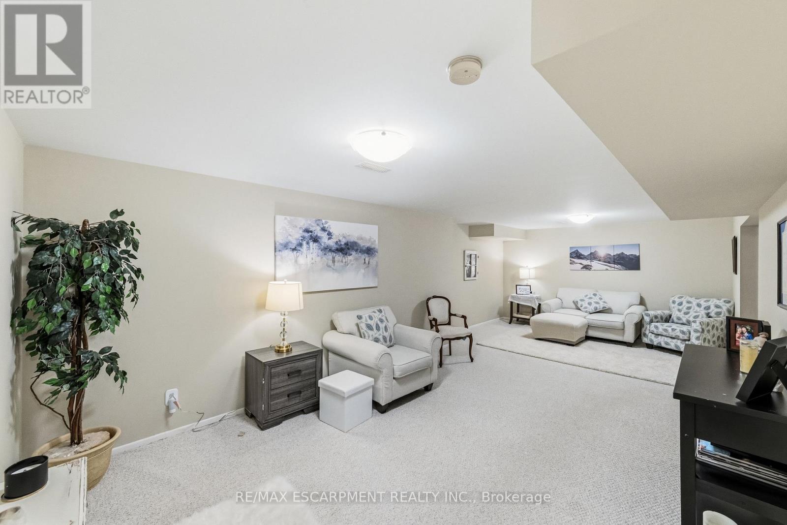 6 - 24 Kenyon Crescent, Grimsby, Ontario  L3M 5S4 - Photo 19 - X12966692