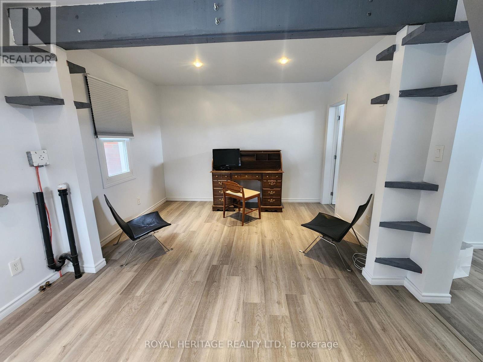 203 Valencia Road, Oshawa, Ontario  L1J 1P2 - Photo 10 - E12929936