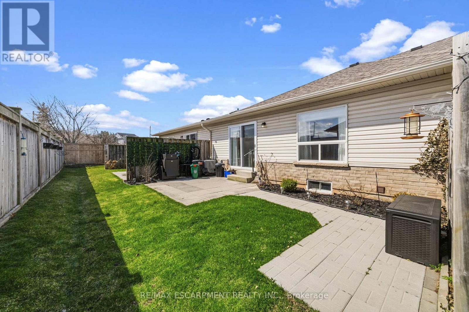 6 - 24 Kenyon Crescent, Grimsby, Ontario  L3M 5S4 - Photo 29 - X12966692