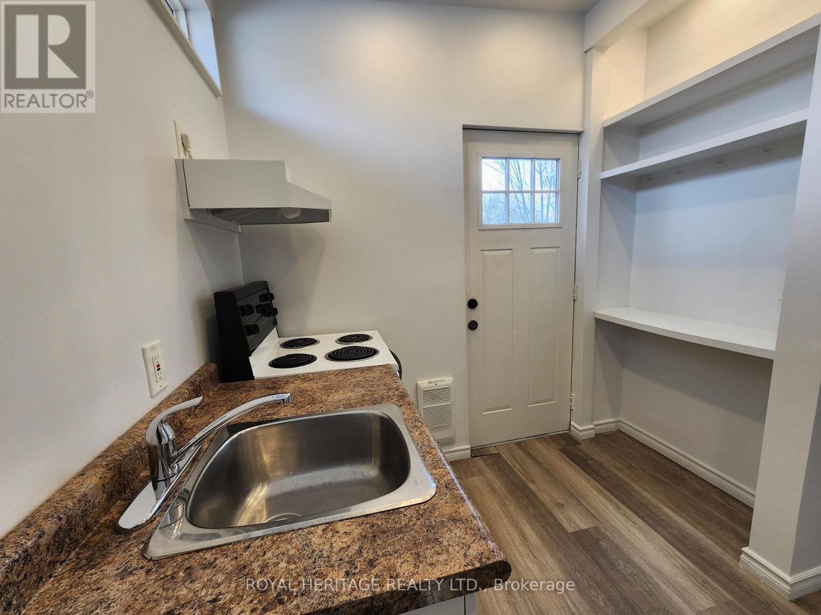 203 Valencia Road, Oshawa, Ontario  L1J 1P2 - Photo 17 - E12929936