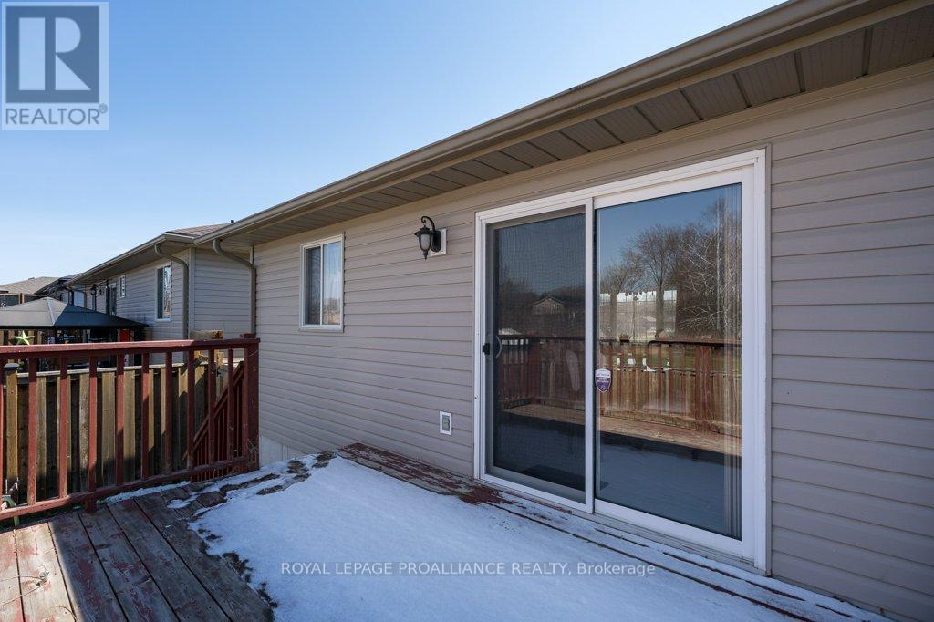 24 Stonegate Crescent, Quinte West, Ontario  K0K 2C0 - Photo 36 - X12970294