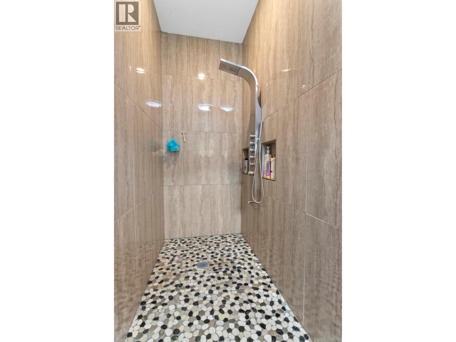 1087 Bear Brook Road, Arrow Creek, British Columbia V0B 1G8 - Photo 13 - 10381942