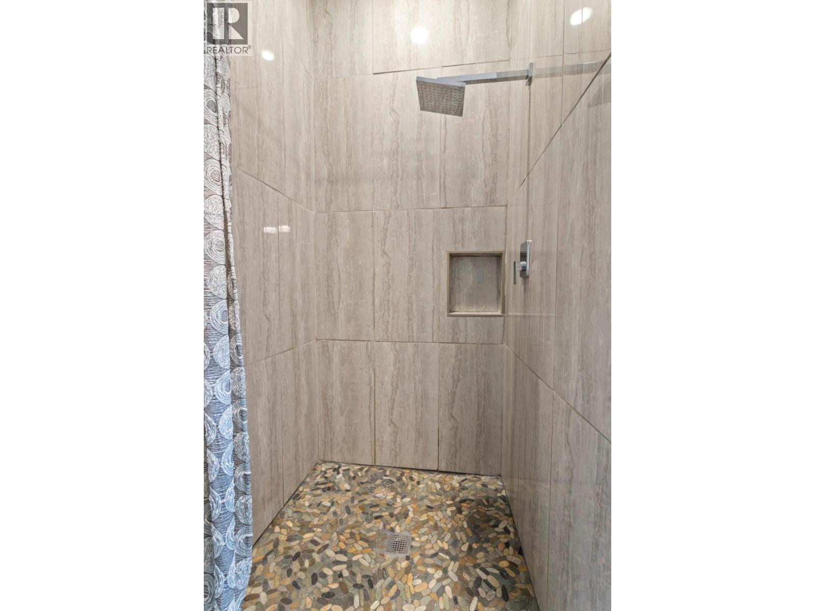 1087 Bear Brook Road, Arrow Creek, British Columbia V0B 1G8 - Photo 16 - 10381942