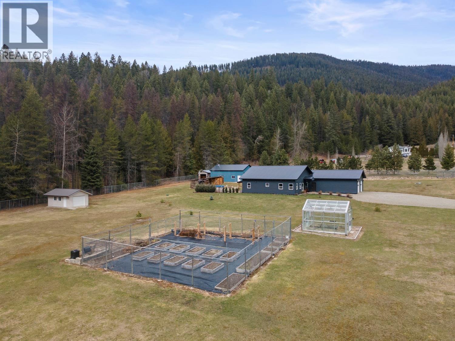 1087 Bear Brook Road, Arrow Creek, British Columbia V0B 1G8 - Photo 2 - 10381942