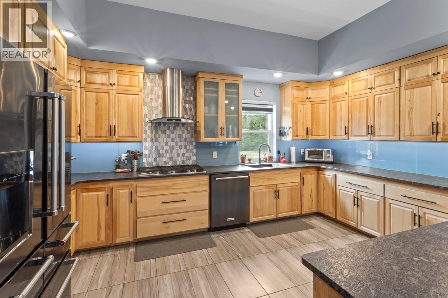 1087 Bear Brook Road, Arrow Creek, British Columbia V0B 1G8 - Photo 5 - 10381942