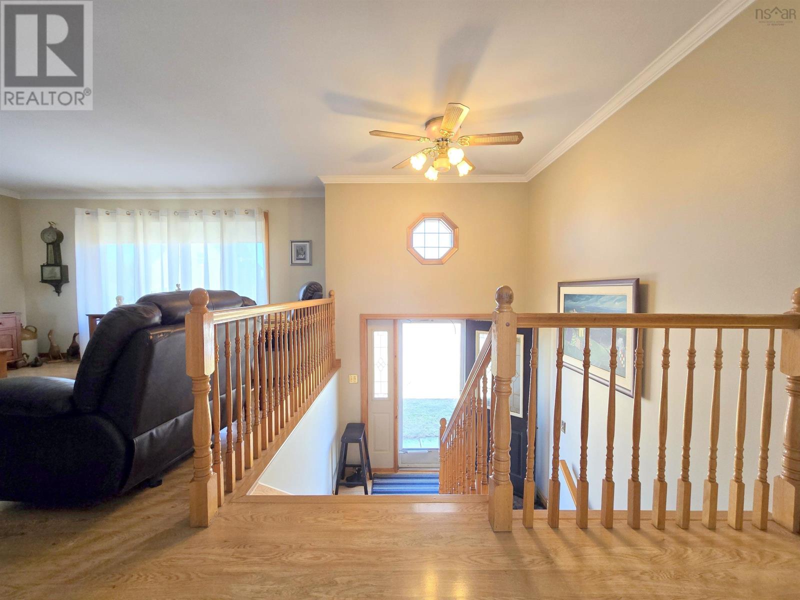 9 Patterson Street, Amherst, Nova Scotia  B4H 1G6 - Photo 5 - 202606657