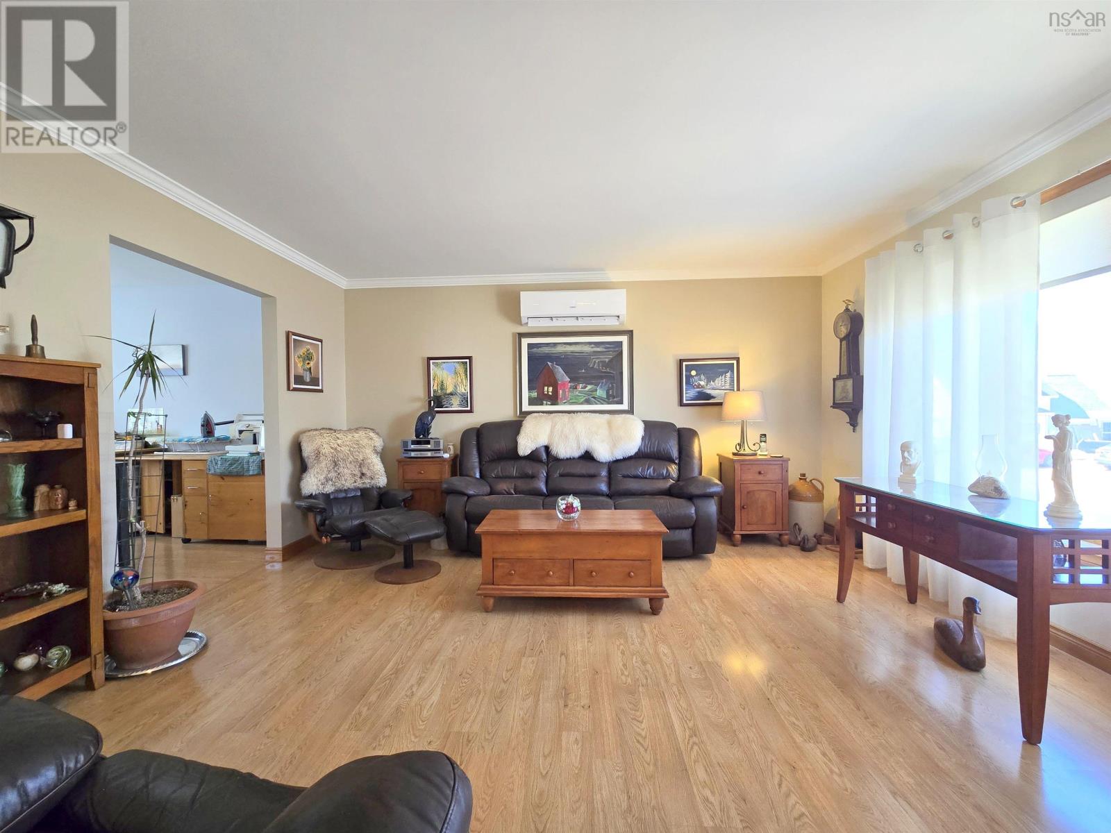 9 Patterson Street, Amherst, Nova Scotia  B4H 1G6 - Photo 7 - 202606657