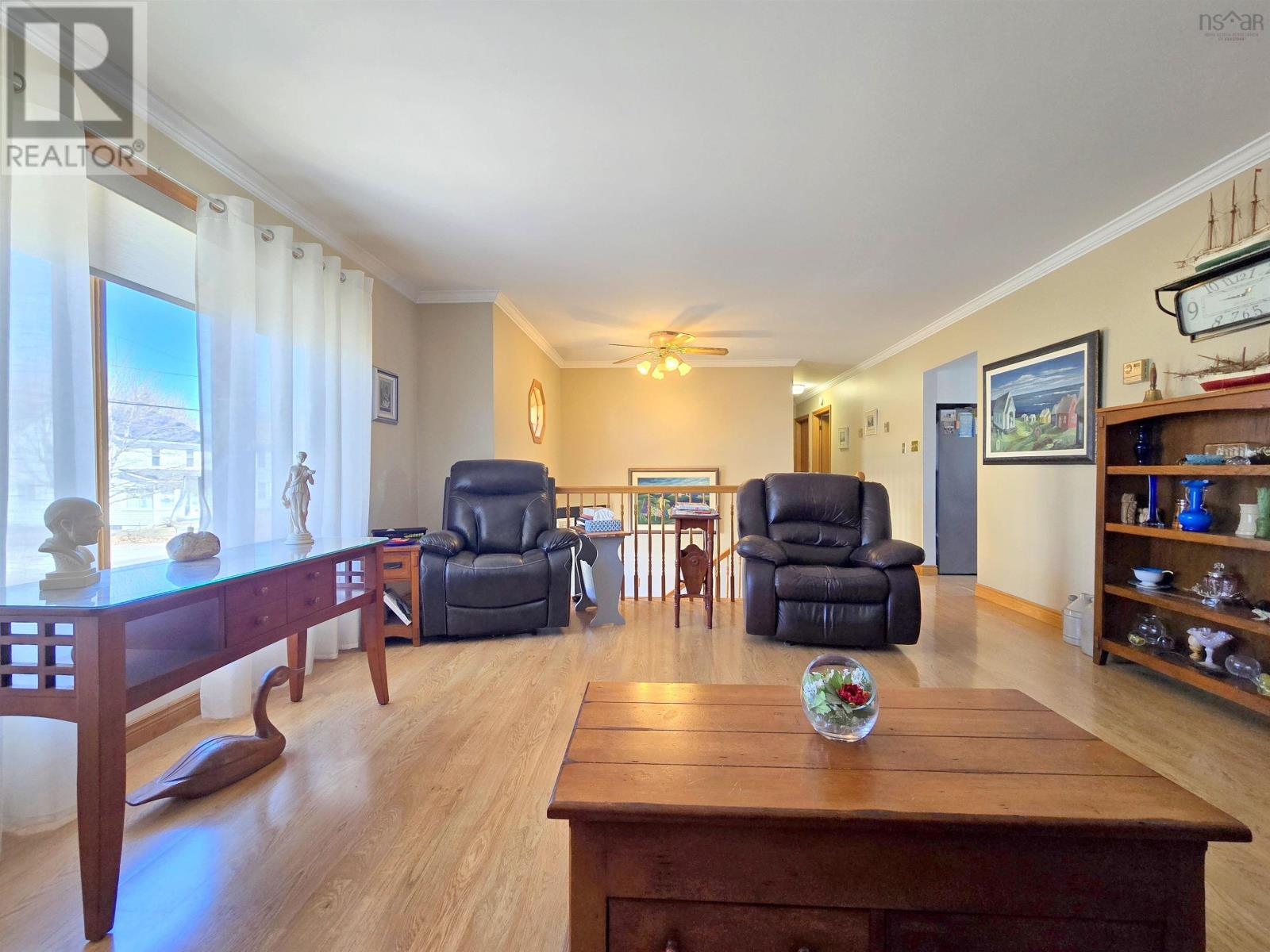 9 Patterson Street, Amherst, Nova Scotia  B4H 1G6 - Photo 8 - 202606657