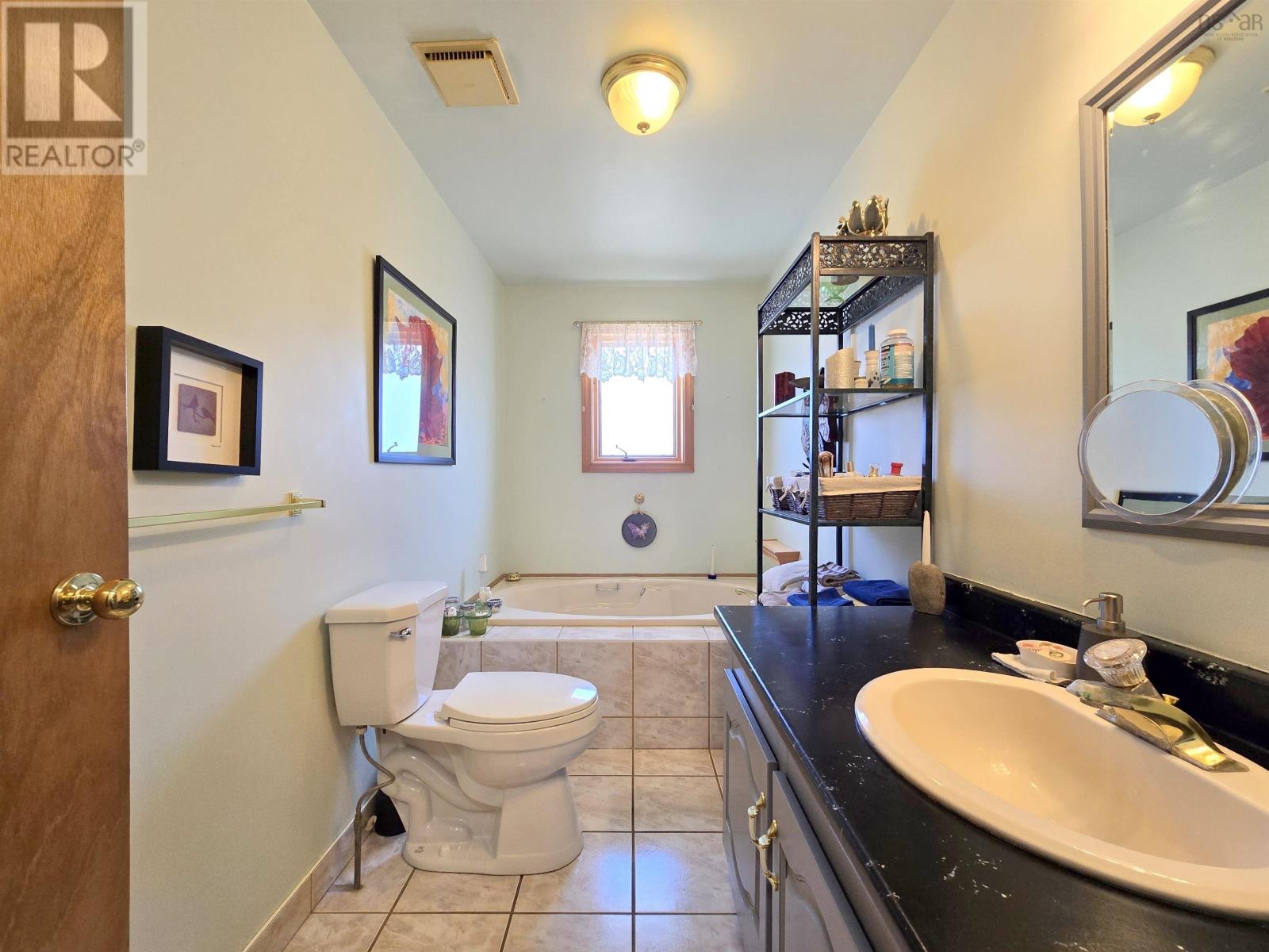 9 Patterson Street, Amherst, Nova Scotia  B4H 1G6 - Photo 17 - 202606657