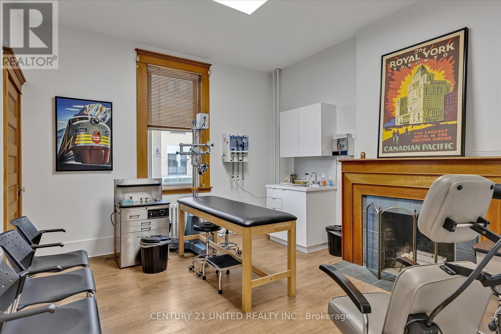 318 Stewart Street, Peterborough, Ontario  K9J 3N1 - Photo 10 - X12973236