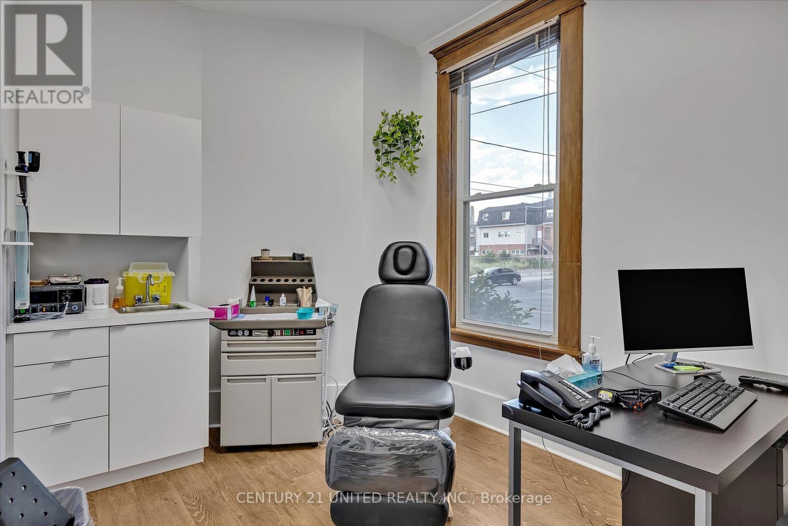 318 Stewart Street, Peterborough, Ontario  K9J 3N1 - Photo 11 - X12973236