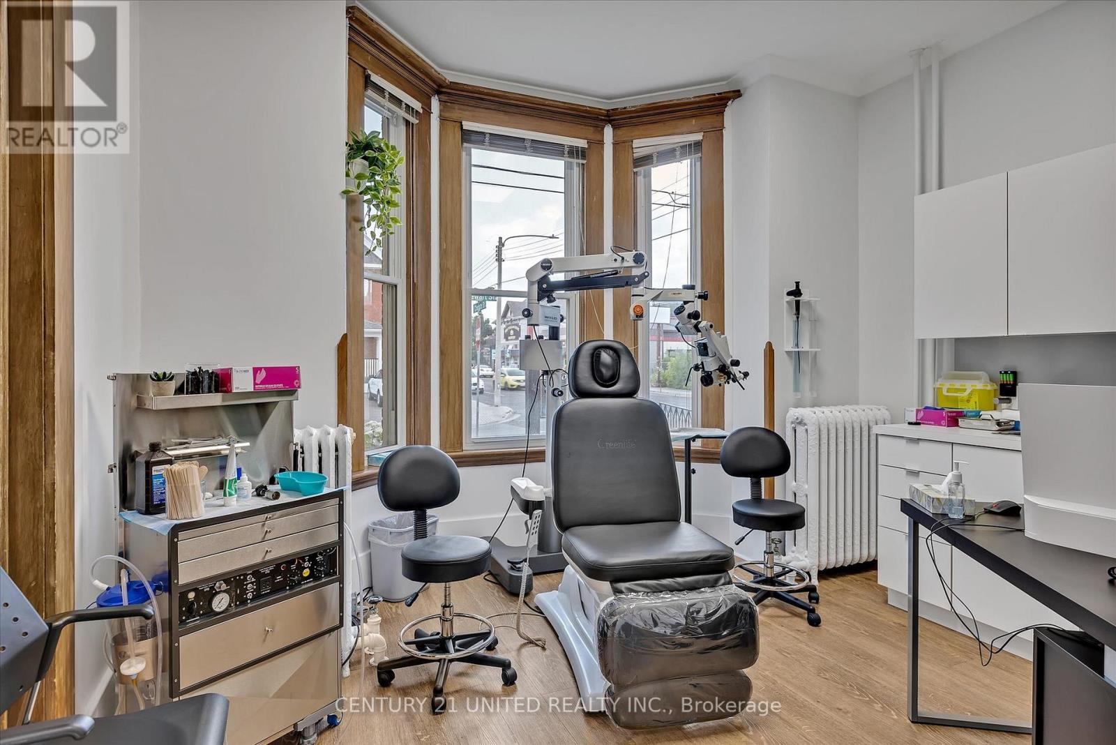 318 Stewart Street, Peterborough, Ontario  K9J 3N1 - Photo 12 - X12973236